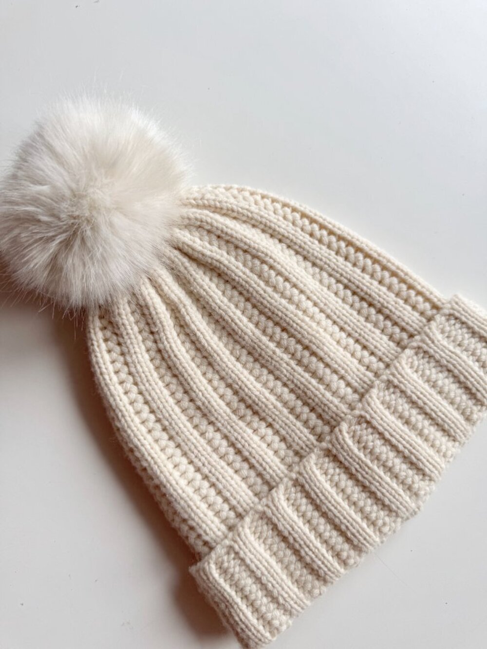 RESTORATION HARDWARE Ivory Wool Cashmere Ribbed Knit Beanie Toque Hat, One Size - Picture 3 of 6